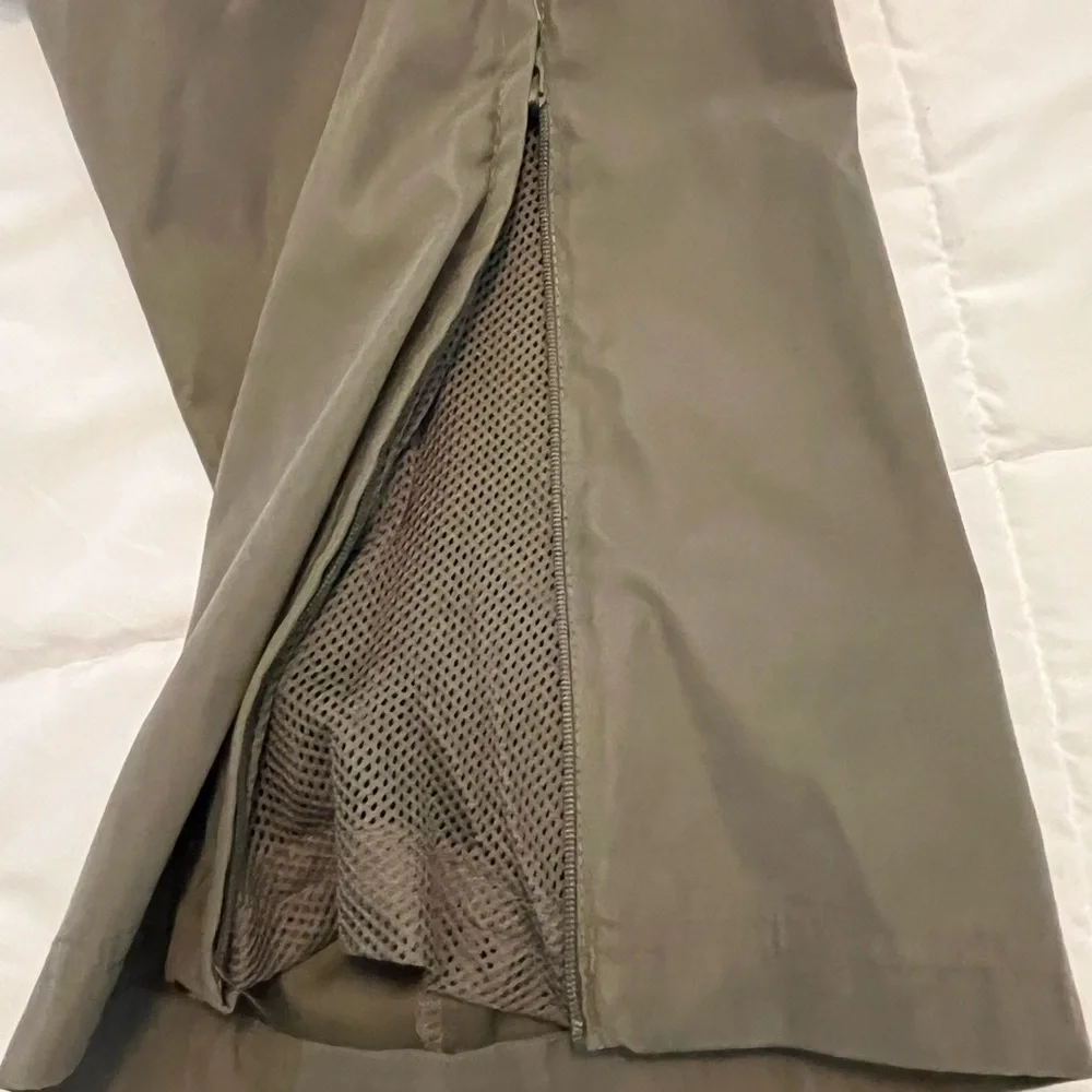 Men’s Izod Drawstring Pants. Size M